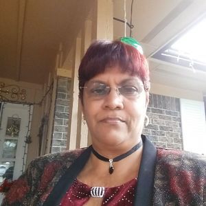 Meet your Posher, Sandra